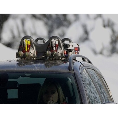 Magnetic ski racks